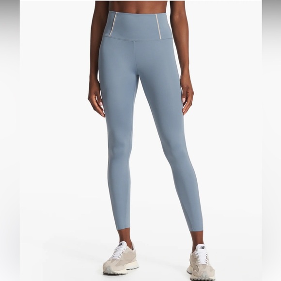 Vuori Women's XL Evolve Lunar Legging Cloud White Grey Blue NWT High-Waisted - Picture 2 of 8